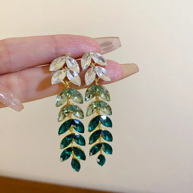 Vintage Full Rhinestone Women's Earrings Luxury Leaf Shaped Palace Earrings European And American Ear Jewelry For Party Wedding