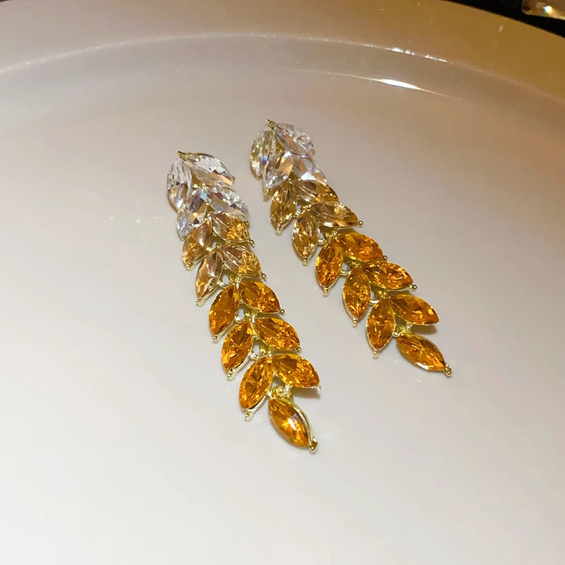 Vintage Full Rhinestone Women's Earrings Luxury Leaf Shaped Palace Earrings European And American Ear Jewelry For Party Wedding