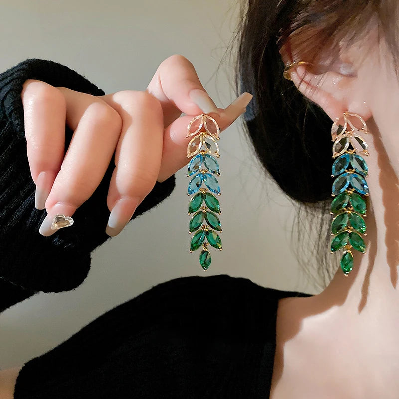 Vintage Full Rhinestone Women's Earrings Luxury Leaf Shaped Palace Earrings European And American Ear Jewelry For Party Wedding