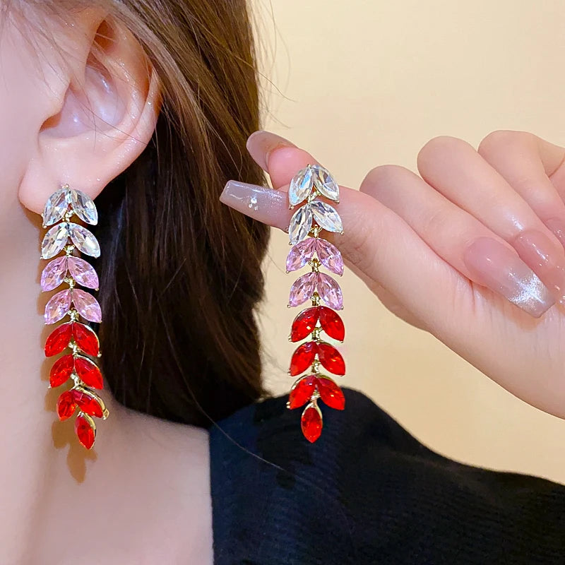 Vintage Full Rhinestone Women's Earrings Luxury Leaf Shaped Palace Earrings European And American Ear Jewelry For Party Wedding